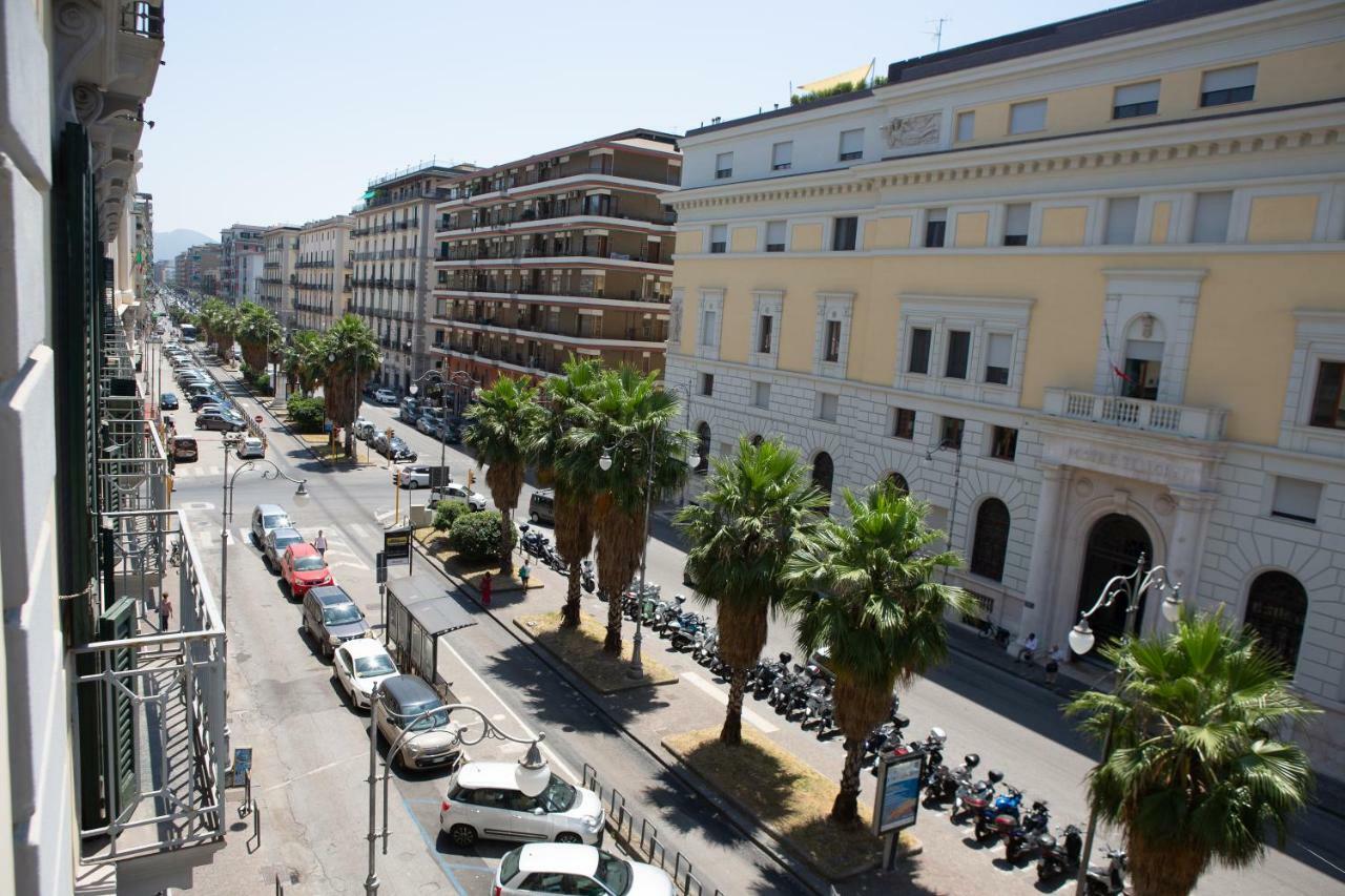 B&B Salerno Center Exteriör bild